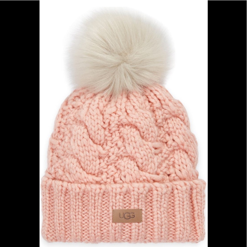 NWT Ugg Cable Knit Beanie with Faux Fur Pom